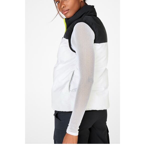 Kristen Reversible Puffer Vest S Black White Yellow Zip Travel Layer RN134638 - Picture 5 of 8